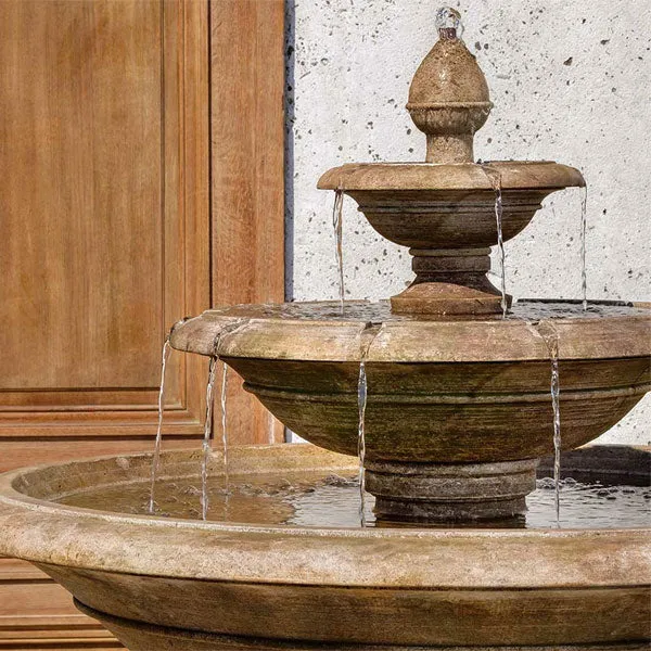 Savannah Fountain Campania International