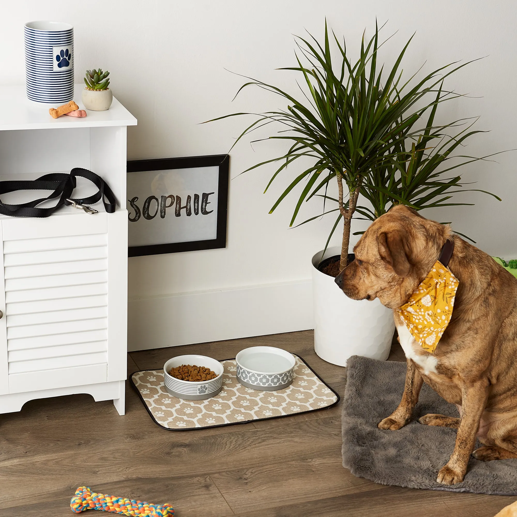 Stone/Off White Lattice Paw Pet Mat