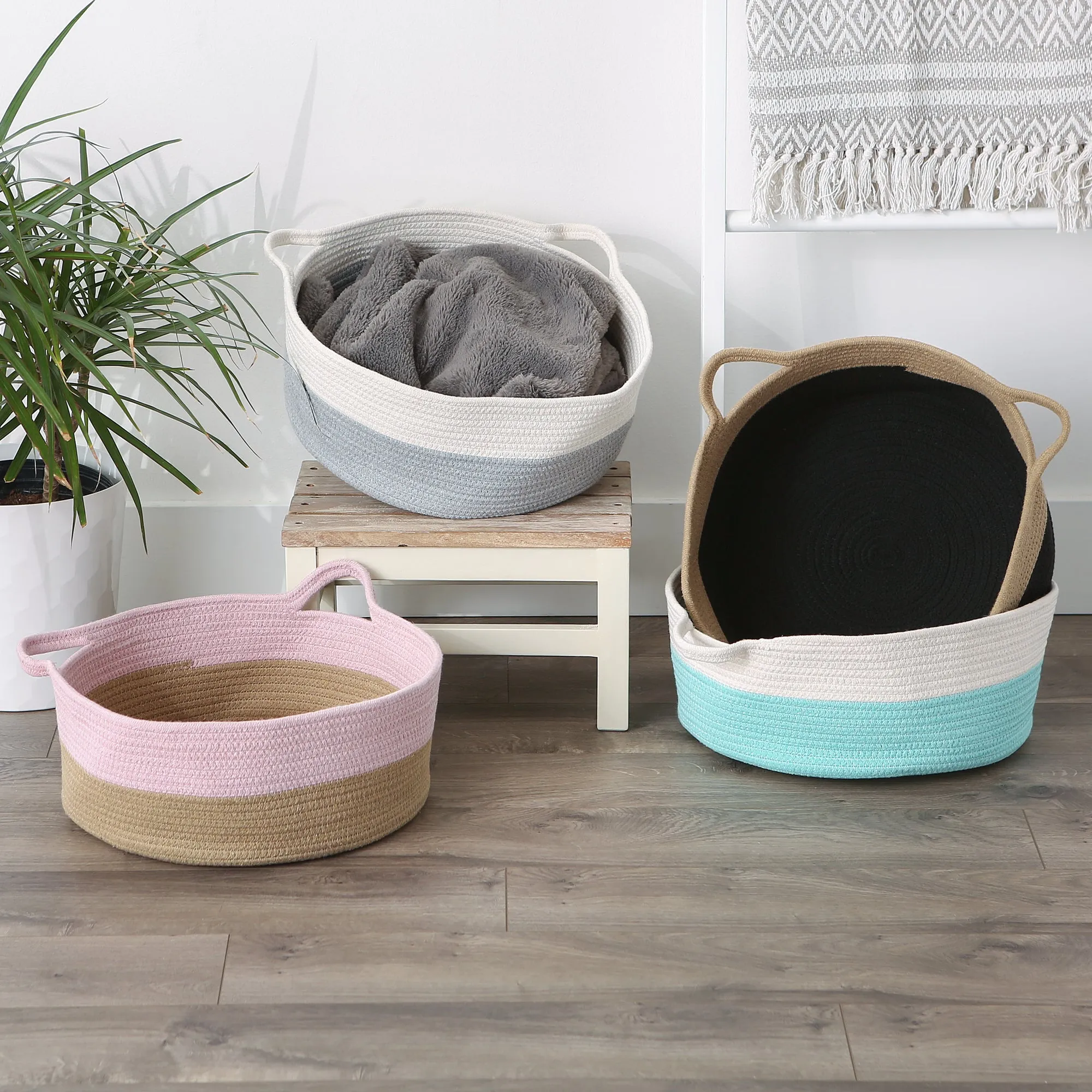 White & Gray Cotton Rope Cat Ears Pet Basket